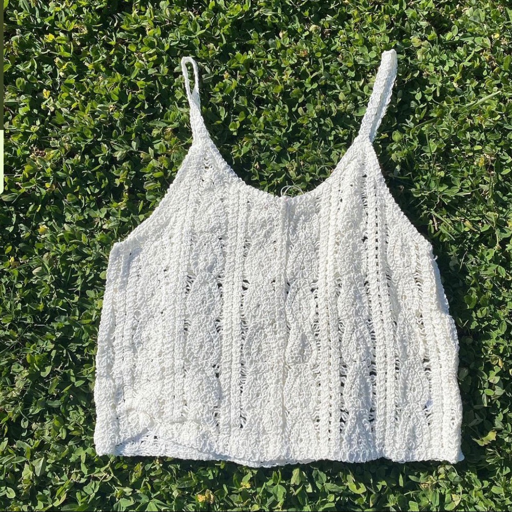 White crochet top - Picture 2 of 3
